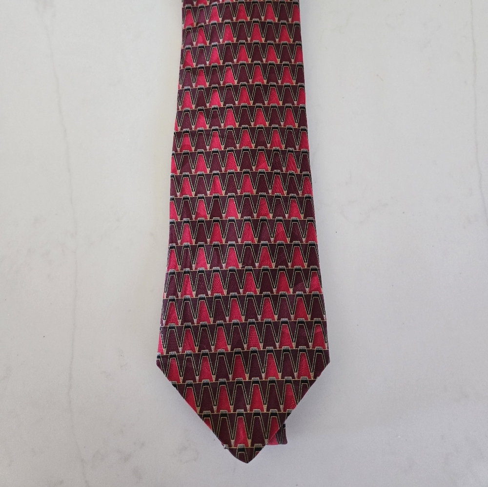 Enzo Felini Roma-Paris All Silk Handmade Tie.